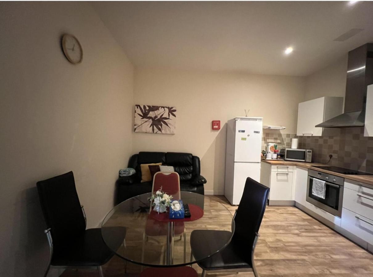 Aberdeen Stay Central 2-Bedrooms Apt-No Party Extérieur photo